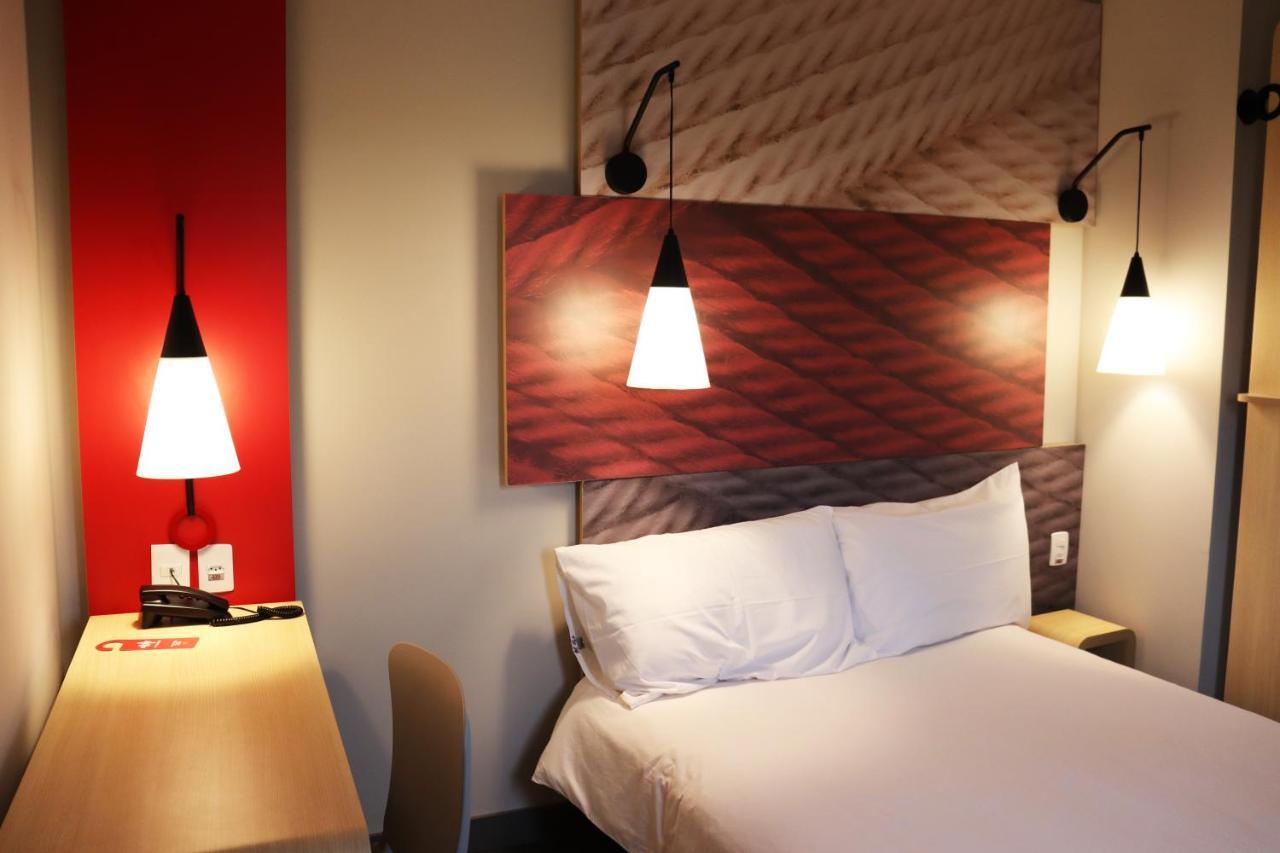 ホテル Ibis Guaxupé エクステリア 写真